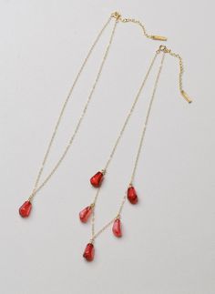 Ask and you shall recieve. We had so many demand for a Pomagarante Seeds Choker, and we made it for you! And now introducing you the newest addition; Single Seed Choker as so many of you requested! 14k Goldfilled Pomegranate Seeds Length: 14" + 2" extention 100% Handmade with 100% JOY Pomegranate Jewelry, Seed Necklace, Necklace With Pearls, Indie Jewelry, Beautiful Accessories, Red Pomegranate, Pomegranate Seeds, Jewelry Lookbook, We Made It