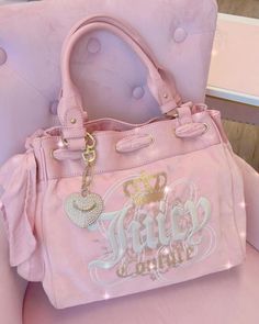 Christmas Phone Wallpapers, Y2k Bags, 2000s Era, Pretty Pink Princess, Expensive Bag, Pink Lifestyle, Juicy Couture Purse, Luxury Bags Collection, Girly Bags