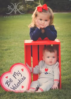 Kelly Kristine Photography | Adorable Sibling Valentine Photo Ideas. Brother & Sister Photography #kkristinephotography #kellykristine #tampaphotographer Valentines Baby Photos, Valentine Mini Session, Valentine Photo Shoot, Valentine Picture, Valentines Day Pictures