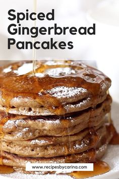 These pancakes are the perfect Christmas morning breakfast, packed with warming flavours! Gingerbread Pancake Mix, Gingerbread Pancakes Recipe, Easy Homemade Pancakes, Weekend Brunch Recipes, Pancake Mix Recipe, Gingerbread Pancakes, Easy Gingerbread, Maple Syrup Recipes, How To Make Gingerbread