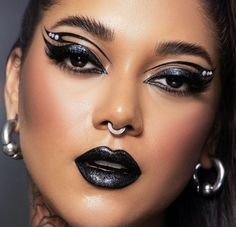 Achromatic Makeup Looks, Dark Dramatic Makeup, Biker Makeup Ideas, Rock Show Makeup, Black Drag Makeup, Rock And Roll Makeup Rocker Chic, Cabaret Makeup Burlesque, Heavy Metal Concert Makeup, Glam Rock Makeup Looks