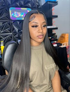 Black Middle Part Wig Straight, Wig No Edges, Baddie Wigs, Black Lace Wig, Black Hair Protective Styles, Middle Part Wig, Goddess Braids Hairstyles, Icon Gif