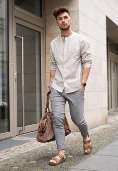 Guayabera Hombre Outfit, Smart Casual Outfit For Men, Smart Casual Shirts, Stylish Shirts Men, Mens Business Casual Outfits, Formal Men Outfit, Mens Casual Outfits Summer