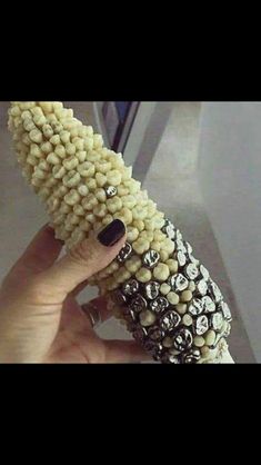 Crown on the cob anyone? Baba Jaga, Teeth Art, Arte Van Gogh, Oral Health Care, Healthy Teeth, Art Plastique, Corn, Cool Art, Funny Pictures