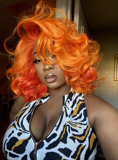 Short Curly Hair Styles, Dyeing Hair, 13x4 Lace Front Wig, Girl Film, Lace Fronts, Wig Colors, Pretty Hair Color