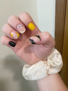 Iowa Hawkeye inspired nails! Yellow Short Nails, Iowa Hawkeye, Inspired Nails, Yellow Short, Iowa Hawkeyes, Yellow Shorts, Black And Yellow, Hawkeye, Short Nails