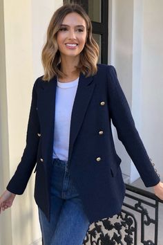 Navy Blue Double Breasted Blazer Outfit Women, Navy Blue Jacket Outfit Women, Navy Blazer Outfit Women Casual, Navy Blue Blazer Outfits For Women, Outfit Ideas For Women Over 40, Blue Blazer And Jeans, Navy Blue Blazer Outfit Women, Navy Outfits For Women, Navy Blazer Outfit Women