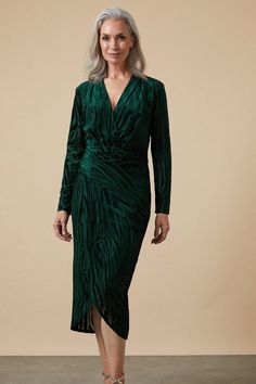 Just say dress. From sophisticated workwear styles to show stopping event-ready designs, our new season dresses have you covered for any and all occasions. Discover unique prints, elegant silhouettes and versatile styles. Whatever you've got in the diary, we've got the dress for it. Shop versatile Midi dresses, elegant Maxi dresses and everything in between.Style: Green Zebra Devore Wrap DressIdeal for: Occasion Elegant Maxi Dresses, Green Zebra, Dresses Green, The Diary, Elegant Maxi Dress, Unique Prints, Workwear Fashion, Dresses Elegant, Midi Dresses