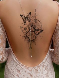 Floral Back Tattoos, Tato Minimal, Tattoos For Women Flowers, Inspiration Tattoos, Spine Tattoos For Women, Dope Tattoos For Women, Tatuaje A Color, Small Hand Tattoos, Discreet Tattoos