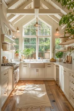 Transform your tiny kitchen into a cozy haven with cottagecore kitchen inspirations that maximize storage and style. 🌿✨ Interior Cottage Design, Cosy Kitchen Aesthetic, Cute Small Homes, Small Home Aesthetic, Cottage Interiors Kitchen, Cottage House Kitchen, Cozy Modern Cottage, Cottage Core Kitchen Ideas, Cozy Small House