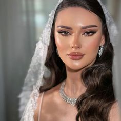 Bridal Eyeshadow Makeup, Wedding Makeup Hooded Eyes Brides, 2024 Bridal Makeup, Glam Bride Makeup, Classy Makeup, Glam Wedding Makeup, Glam Bride, Engagement Makeup, Bridal Makeup Wedding