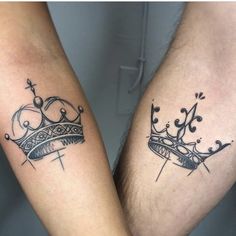 Couple Tattoos King And Queen, Couple Tattoo Quotes, Chess Piece Tattoo, Queen Of Hearts Tattoo, Him And Her Tattoos, Best Couple Tattoos, Brother Tattoos, Card Tattoo Designs, Clock Tattoo Design