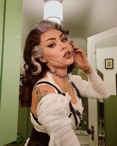 Bride Of Frankenstein Hair, Frankenstein Halloween Costumes, Frankenstein Makeup, Tim Burton Personajes