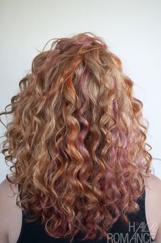 Orange Highlights Curly Hair, Short Curly Hair Pink Highlights, Colorful Highlights Curly Hair, Curly Hair Fun Color Ideas, Curly Hair Pink Balayage, Pink Highlights In Blonde Hair Curly, Orange And Pink Highlights, Spring Curly Hair Color, Chunky Hair Dye