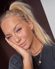 Mechelen Belgium, Tired Face, Pretty Ponytails, Formal Hairstyles For Long Hair, Cute Eye Makeup, Ash Blonde Hair, Brown Blonde Hair, Platinum Blonde Hair, Face Hair