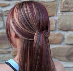 hair highlights red and blonde chunky highlights 90s Chunky Highlights, Calico Hair Color Hairstyles, Black And Copper Hair, 2024 Brown, Calico Hair, Rambut Brunette, Chunky Highlights, Girly Pop, Hair Streaks