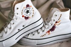 White Converse With Embroidery, Platform Embroidered Converse, Embroidered Platform Converse, Converse Autumn Embroidery, Platform Converse Shoes, Lift Converse, Embroidered Shoes Converse, Converse Embroidery, Comfy Wedding Shoes