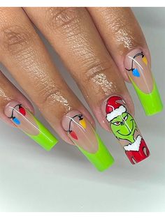 Here comes another grinch christmas nails. This time both grinch and christmas lights nails can be done together. Grinch Christmas Nails, Christmas Lights Nails, Grinch Nails, Christmas Nail Designs Easy, Holiday Nails Christmas, Fake Nails Designs, Light Nails, Christmas Nails Easy, Holiday Nail