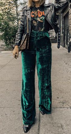 women's fashion 00s Mode, Pastel Outfit, Zoe Kravitz, Rock Punk, Hozier, Velvet Pants, Fashion Week Street Style, 가을 패션