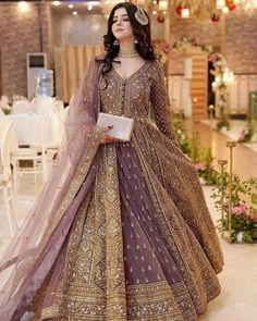 Aesthetic Bride, Party Wear Gowns, Shadi Dresses, Bride Photoshoot, Gaun Fashion, Pakistani Fancy Dresses