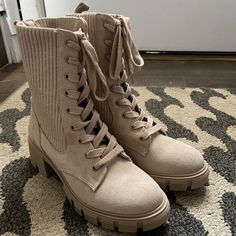 Size 9 Tan Color Never Worn Cute And Comfortable Khaki Suede Lace-up Boots, Summer Wishlist, Shoes Steve Madden, Tan Color, Steve Madden Shoes, Lace Up Boots, Shoe Laces, Steve Madden, Random Stuff