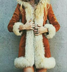 Vintage Rock Style, Penny Lane Coat, Estilo Hippie, Moncler Jacket, I'm With The Band, Cooler Look, Vintage Rock, Traditional Christmas