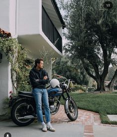 Riley Harper, Mens Photoshoot Poses, California Casual, Men Stylish Dress, Guys Clothing Styles, Mens Fashion Streetwear, Cafe Racers, Choose One, Menswear Inspired