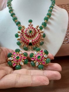 Emrald Beeds Jewellery, Beads Necklace Indian Gold, Indian Beads Jewellery Design, Ruby Beads Necklace Designs, Beads Jewelry Indian Gold, Bridal Indian Jewelry, Indian Jewelry Silver, Gold Indian Jewelry, Silver Indian Jewelry