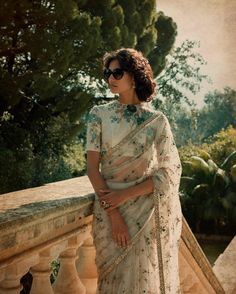 Sabyasachi Sabyasachi Sarees, Sabyasachi Mukherjee, Indian Sari Dress, Indian Saree Blouse, Ghagra Choli, Saree Trends, Indian Couture, Elegant Saree, Girl Things