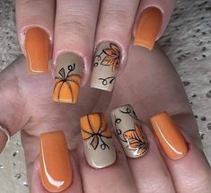 Fall Nails Ideas Autumn Pumpkins, Fall Nails With Pumpkins And Leaves, Square Nail Designs Halloween, Fall Nail Designs With Pumpkins, Autumn Theme Nails, Pumpkin And Leaves Nails, Pretty Autumn Nails, Elegant Halloween Nails Design, Fall Nail Designs Orange