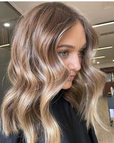 Brunette Ideas, Light Ash Brown, Bronde Hair, Cool Blonde Hair, Gorgeous Hair Color, Warm Blonde, Cool Blonde, Good Hair Day, Gorgeous Hair