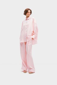 Pastelle Oversized Shirt in Pink Vichy | SLEEPER Daily Sleeper, Oversized Trousers, Oversize Pants, Oversized Pants, Pajama Dress, Oversize Women, Pink Gingham, Gingham Print, Oversized Shirt