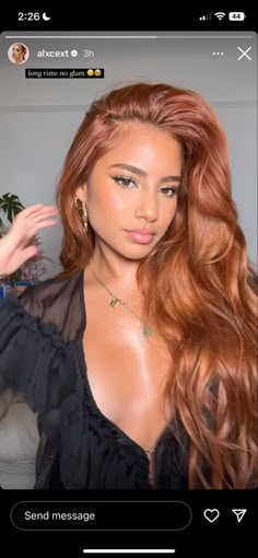 Ginger Hair Color Tan Skin, Latinas With Ginger Hair, Ginger Hair Morena, Copper Hair With Strawberry Highlights, Copper Hair For Tan Skin, Kylie Jenner Copper Hair, Cooper Hair Tan Skin, Ginger Yellow Hair, Ginger Tan Skin