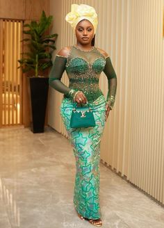 Aso Ebi Styles, Ankara Style, Dress Classy, Aso Ebi, Chic Dress