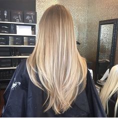 L u c y♡ ↬✩{@lucy0823}✩↫ Blond Balayage, Blonde Hair Inspiration, Blonde Hair Shades, Blonde Hair Looks, Hair Shades, Brown Blonde Hair, Long Blonde, Long Blonde Hair, Long Hair Cuts