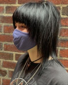 Short Emo Haircuts, Grunge Haircut, Stacked Hair, Goth Hair, Dyed Hair Inspiration, Hair Advice, Edgy Hair