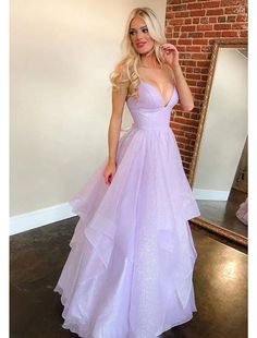 Ballkleid A-Linie Ballkleider Sparkle & Shine Kleid Formal Bodenlang Ärmellos Herzausschnitt Tüll Rückenfrei mit Falten Rüschen Layered Dresses, Purple Formal Dress, Tulle Long Prom Dress, Purple Evening Dress, Purple Prom, A Line Prom Dresses, Gown Prom, Ball Gowns Prom, Tulle Prom Dress