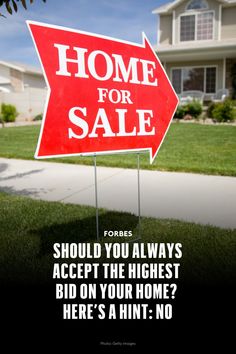 Jonathan Self, a licensed Compass real estate broker in Chicago, IL, tells us that on several occasions, he’s advised clients to take an offer that appeared less attractive on the surface. Windsor House, Home Selling Tips, Business Journal, Selling Your House, First Time Home Buyers, Selling Real Estate, Home Ownership, Housing Market, Business Solutions