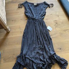 This Dress Is A Gauzy Material In A Beautiful Gray. Slightly Off Shoulder, Nicely Lined. Waist Is Stretchy And Expands Quite A Bit. Hem Is More Of A Handkerchief Style. Nwt Joyfolie Dress, Handkerchief Style, Family Pictures, Gray Dress, So Cute, Off Shoulder, Midi Dress, Weddings, Womens Dresses