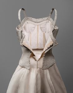 Balenciaga Clothes, Uni Fashion, Cristobal Balenciaga, Cristóbal Balenciaga, Baby Couture, Fashion 1950s