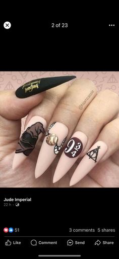 Harry Potter Halloween Nails, Nail Designs Harry Potter, Harry Potter Nails Acrylic, Harry Potter Nail Designs, Disney Nails Gel, Hogwarts Nails, Harry Potter Inspired Nails, Hp Nails, Harry Potter Nails Designs