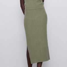 Zara Knit Skirt Light Green Size S New With Tags Chic Knit Mini Skirt, Casual Green Pencil Skirt For Fall, Spring Knit Pencil Skirt, Chic Knit Skirt, Casual Knit Midi Length Bottoms, Chic Knit Skirt For Day Out, Chic Midi-length Knit Skirt, Chic Knit Midi Bottoms, Casual Knitted Skirt For Fall