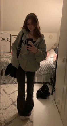 Gray Jacket Outfit Casual, Everyday Winter Outfit Ideas, Down Town Girl Outfits, Cute Outfits For Cold Weather, Outfit Chill, Down Town, Oufits Casual, Downtown Outfits, Chill Outfits