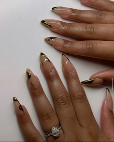 Gold Chrome French Tip, Chrome French Tip, Chrome French, Subtle Nails, New Nail Designs, Work Nails, Almond Nails Designs