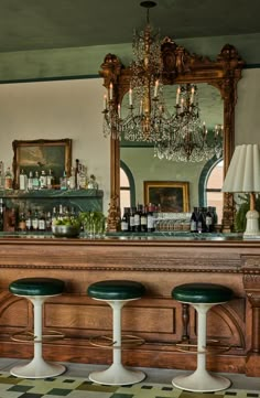 BAR GENEVIEVE Restaurant Interior Design Italian, Italian Bar Design, Feminine Bar, Victorian Bar, Sport Bar, Italian Bistro, Italian Bar, French Restaurants