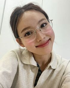 Korean Glasses, Glasses Makeup