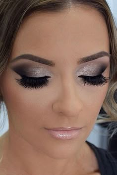 Eyeshadow Looks For Blue Hooded Eyes, Natural Wedding Makeup For Hooded Blue Eyes, Prom Eye Makeup For Brown Eyes, Dramatic Wedding Makeup For Brown Eyes, Silver And Black Makeup, Mat Makeup, Smokey Eyes Tutorial, Smokey Eye Makeup Ideas