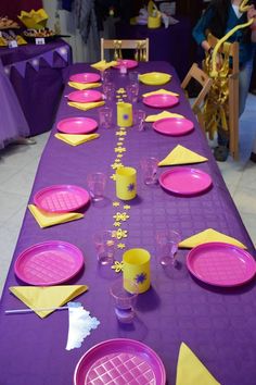 Rapunzel Party Games, Kids Party Tables, Princess Sofia Party, Rapunzel Disney