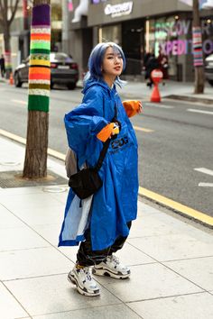 The Last Week of January 2019 Women’s Street Style in Seoul – écheveau Chinese Fashion Street Outfits, Street Outfits Women, Chinese Street Style, Streetwear Lookbook, Asian Streetwear, Chinese Fashion Street, 일본 패션, Japan Street, Street Outfits