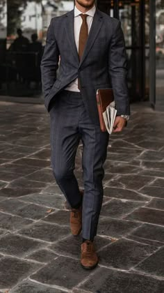 Outfit Ideas For March, Graduation Outfit Ideas Men, Men Graduation Outfit, Suit Outfit Ideas, Networking Event Outfit, Graduation Suit, Homecoming Outfits For Guys, Mock Trial